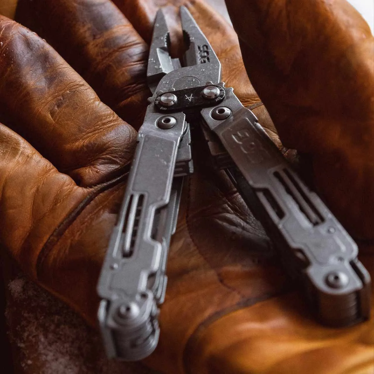 SOG PowerAccess Deluxe multi-tool, stonewash finish, open